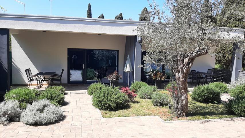 Apartmani Brajkovic Rovinj Bilik gambar